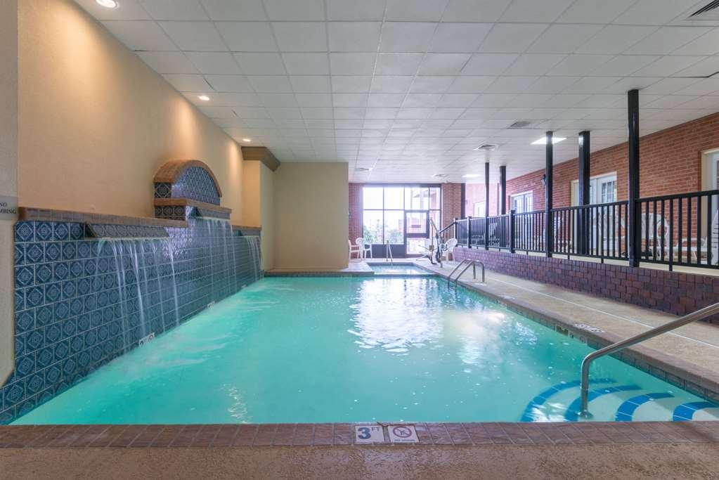Ramada By Wyndham Topeka Downtown Hotel & Convention Center Fasilitas foto